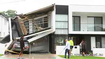 Sydney construction company involved in partial house collapse loses building licence