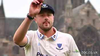 County Championship: England fast bowler Ollie Robinson takes 7-59 for Sussex at Worcester