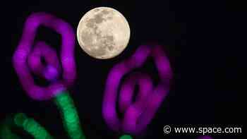 May's Full Flower Moon rises tonight after a lunar eclipse