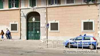 Il pusher che nasconde 5 chili di hashish e 10mila euro nel controsoffitto della casa occupata