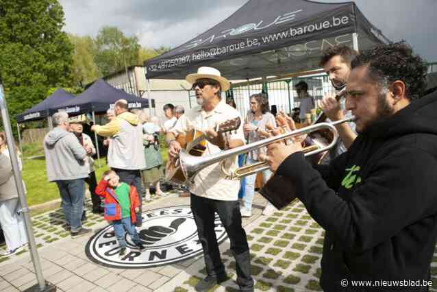 Jan Olieslagersstraat ingehuldigd als eerste tuinstraat van Deurne