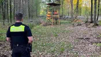 Bückeburg: Frau lässt Mann nach Fesselspiel hilflos im Wald liegen