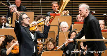 Review: When the Philharmonic Applauds the Soloist