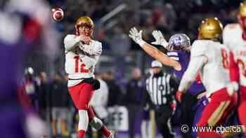 Vanier Cup-winning QB to join Winnipeg Blue Bombers training camp under internship program