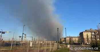 Parts of Strathcona County under evacuation order over wildfire threat, smoke drifting into Edmonton