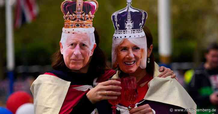 Gold und Pomp: Charles und Camilla werden in London gekrönt