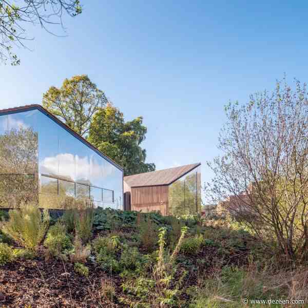 Bell Phillips adds mirrored pavilions to science campus in Oxfordshire