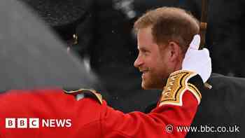 Prince Harry arrives at the abbey