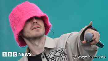 Eurovision 2023: Ukraine's champions Kalush Orchestra get Liverpool party started