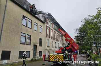 FW Bergheim: Feuer in einer leerstehenden Wohneinrichtung
