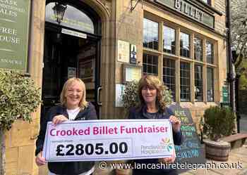 Worsthorne pub raises £2,805 for Pendleside Hospice