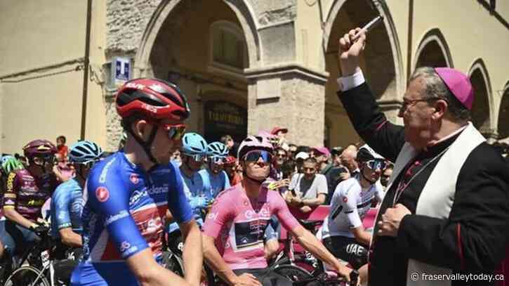 Milan sprints to win crash-affected Stage 2, Evenepoel leads