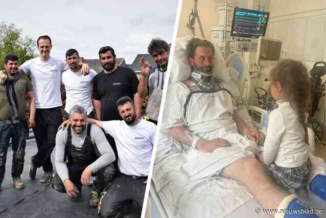 Collega’s en vrienden werken huis af van dakwerker Hans (33), die na zware val rug, nek, beide enkels en 9 ribben brak: “Geen woorden voor”