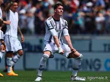 "Sei uno zingaro": cori razzisti a Vlahovic che viene pure ammonito