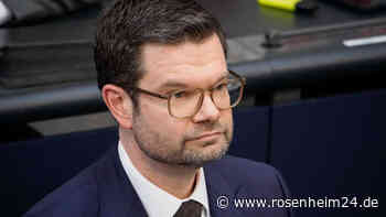 Hunderttausende für Regierungspodcasts: So viel geben Bundesministerien für ihre Sendungen aus