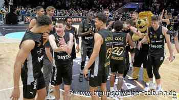 Rekordkulisse feiert mit den Löwen Braunschweig den Klassenerhalt