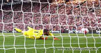 Newcastle notes as David De Gea 'gift' earns Champions League lifeline amid Joelinton injury worry