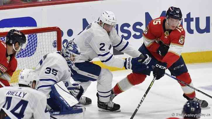 Maple Leafs goaltender Ilya Samsonov exits Game 3 against Panthers with injury
