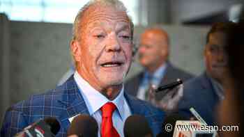 Colts' Irsay warns teams about contact with Luck