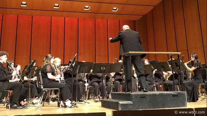 Ascension Parish high school honors retirement of long-time band director