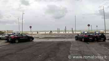 Tentata estorsione da 500mila euro a Ostia, condannati 'Er Nasca' e il fratello di un imprenditore balneare