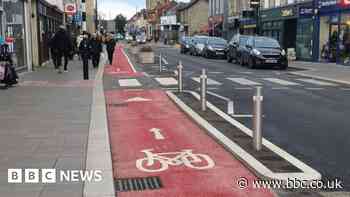 Calls for removal of Keynsham 'optical illusion' cycle lane