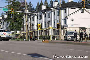 Fatal motorcycle, minvan collision in South Surrey