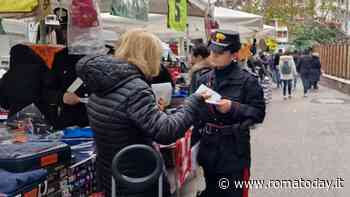 Raggira anziana con la tecnica del finto incidente, truffatore incastrato da portiere e giardiniere