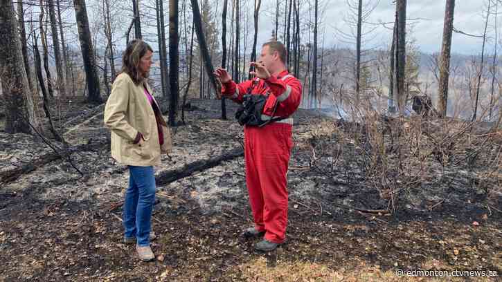 Alberta wildfire evacuees to get financial payment, military to help