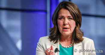 Danielle Smith apologizes for comments linking COVID vaccinated to Nazi followers