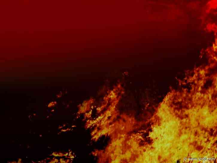 Sedillo Fire burns close to Socorro