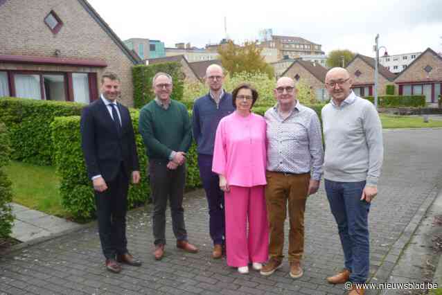 Ziekenhuis wuift receptionist en vertrouwd gezicht Dirk Martens uit