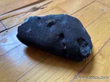 Apparent meteorite strikes house in New Jersey (photos)