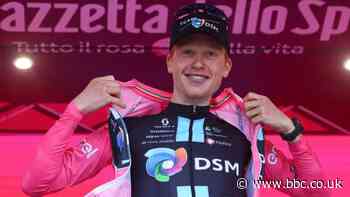 Giro d'Italia: Andreas Leknessund takes pink jersey as Aurelien Paret-Peintre wins stage four