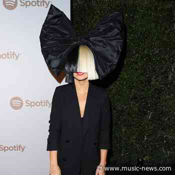 Sia weds boyfriend in Italy