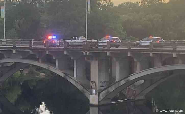 Man rammed police vehicle during law enforcement chase in south Austin, APD says