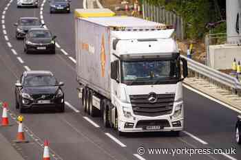 Longer lorries on UK roads criticised as 'alarming' by cycling group