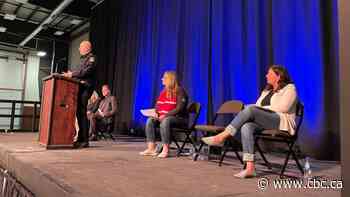 Alberta wildfires create complex conditions for crisis communicators, experts say