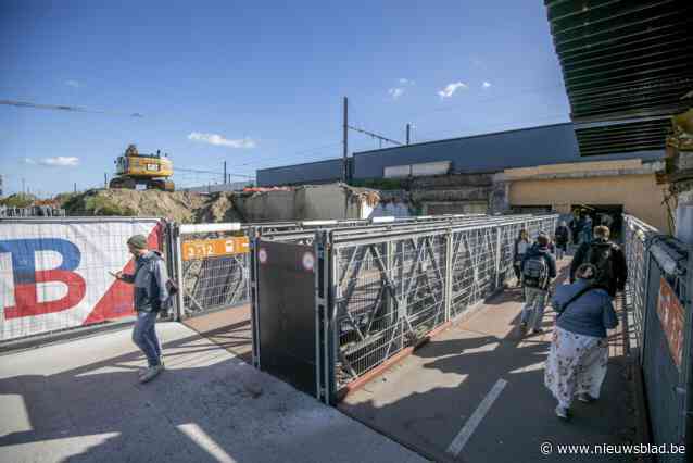 15 maanden cel geëist tegen Algerijnse knuffeldieven: “iPhone gestolen en in aluminium bakje gestoken om zoekfunctie onklaar te maken”