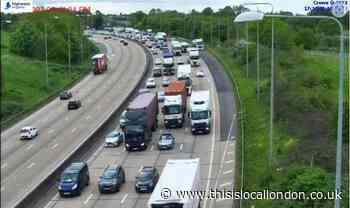 M25: J24 Potters Bar to J25 Enfield delays after crash