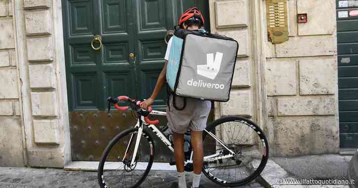 Milano, non porta la cena all’ottavo piano e viene preso a schiaffi: rider picchiato durante una consegna da 4 euro