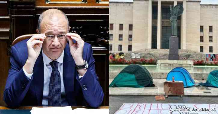Caro affitti, la protesta degli studenti si allarga e fa litigare il governo: il ministro Valditara contro i sindaci di sinistra, Bernini “irritata”