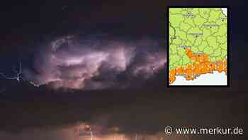 „Totalabsturz“: DWD hebt Gewitterwarnung für Bayern auf – Dauerregen bleibt auch am Donnerstag