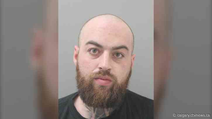Three Hills RCMP seek possibly armed suspect for conspiracy to commit murder