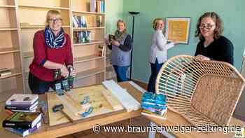 Treff für Jung und Alt in Oelber: Bücher, Blechkuchen, Brote