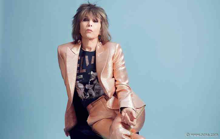 Pretenders share nostalgic new single, ‘Let The Sun Come In’