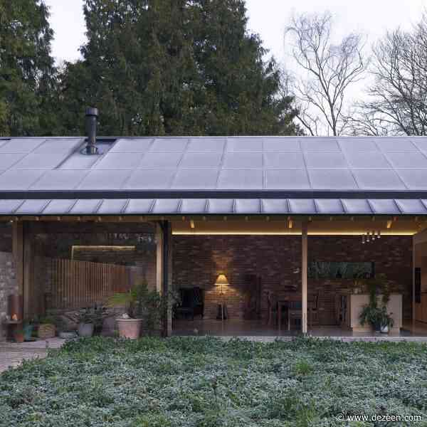 John Pardey Architects completes home around New Forest wildflower garden