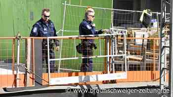 Fußgängerbrücke eingestürzt - Viele Kinder verletzt