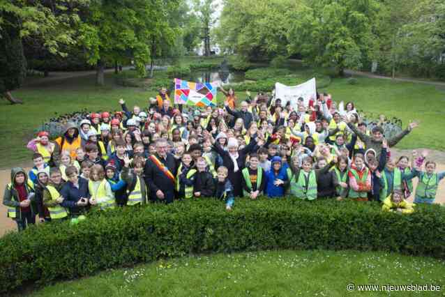 Stad bedankt leerlingen van de Brugse klimaatbende