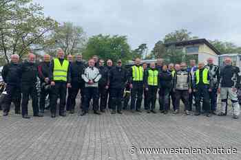 Motorradfahrer genießen Tour durchs Sauerland